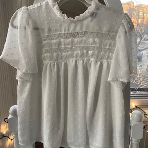 Dotted detailed blouse!
